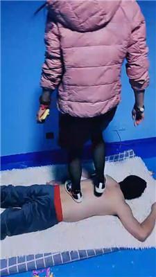 山兔莓双素人学生主-全体重跳踩上 bf49291