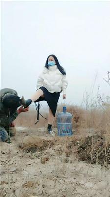 沐颜户外鞭打跟踪狂/体验活埋双视角版JS250111-25