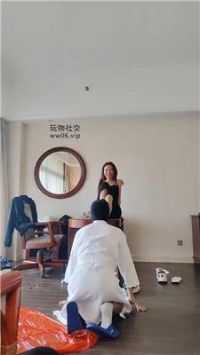 宇S情侣主-绿帽奴伺候我们约会 JS250112-1