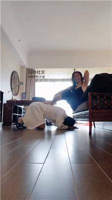 宇S情侣主-绿帽奴伺候我们约会 JS250112-1