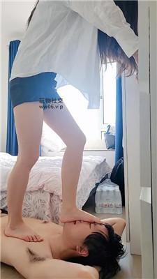 少司命素人S-裸足踩踏脚耳光 JS250112-5