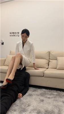 白鹭高跟连环踢裆/鞭打/腿绞坐脸窒息 bf49277