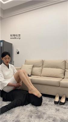 白鹭高跟连环踢裆/鞭打/腿绞坐脸窒息 bf49277