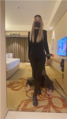 槿镜前骑马羞辱/长靴碾压踩 bf49254