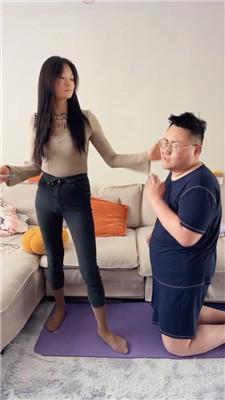 埋汰牛仔裤坐脸/原味棉袜脚踩虐 JS250109-31