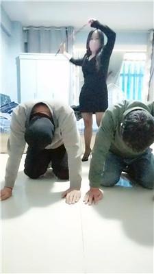 沐颜父子奴-重度鞭打/狗舌舔脏地板双视角版 JS250109-1