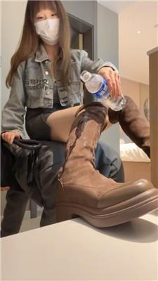 九月长靴踩踏/舔脏鞋/滴蜡/坐脸窒息 bf49183