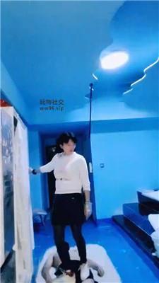 山兔莓换两双脏运动鞋踩踏 bf49222