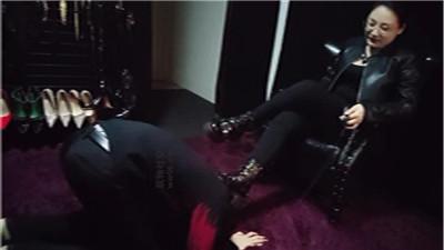 尊主严厉女主短靴虐杀 JS250109-14