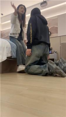 沐沐大大闺蜜观战-抽耳光/小白鞋白袜玩弄 JS250108-32