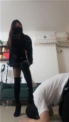 漫漫长靴踢裆/骑马狗链遛狗 bf49191