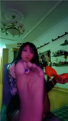 魔鬼天使香水往死炸    250308-9