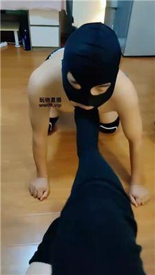 【爱秀套图】【冰女王】闻着臭袜子臭脚丫发骚JS250308-35