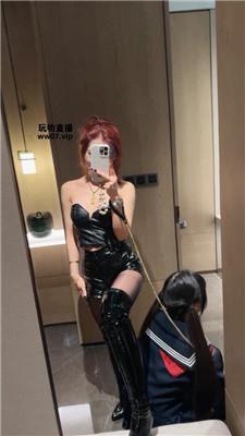 【爱秀套图】【玥樾】狗链栓住女神闺蜜bf51124