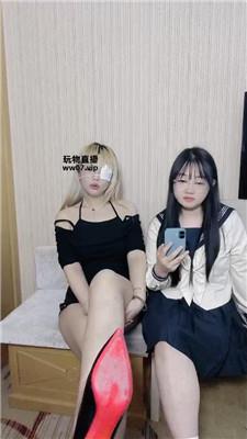 【爱秀套图】【帝如烟】双主羞辱恋足老师【双视角】250306-1