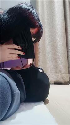 米小唐给狗过个特殊生日 JS250304-37