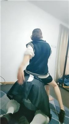 范范双S姐妹花-丝袜美腿踩女仆 bf50973