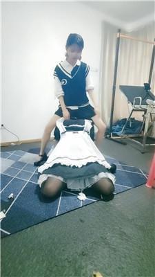 范范双S姐妹花-丝袜美腿踩女仆 bf50973