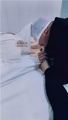 【爱秀套图】【山兔莓】裸足踩踏-恋足舔JS250304-6