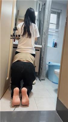 南月女神骑马伺候吃早餐-舔马桶-舔玉足 JS250314-7