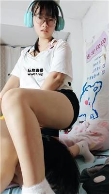 广西木木可爱小主毛巾白袜踩虐 bf51274