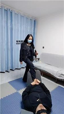 木子玉足踢踹踩踏鞭打 bf51266