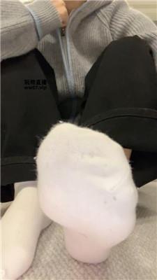 【爱秀套图】【筱月】畜生狗喜欢闻臭袜250310-37