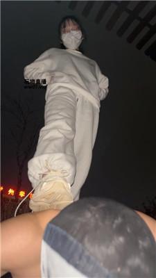 吕雉户外-舔脏小白鞋白袜 bf51460