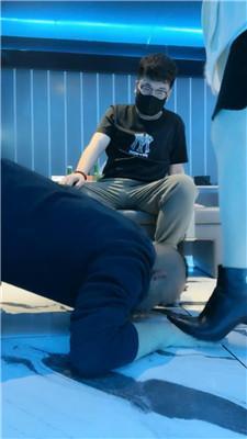 斯羽情侣主KTV-情侣主-脏鞋踩虐绿帽双视角版 JS250318-12