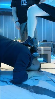 斯羽情侣主KTV-情侣主-脏鞋踩虐绿帽双视角版 JS250318-12