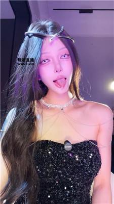 龙妈爬进来    250316-24