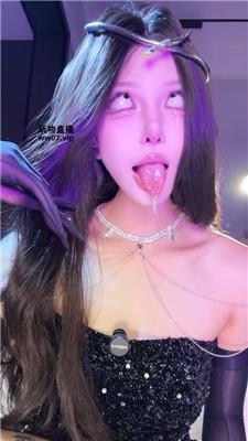 龙妈爬进来    250316-24