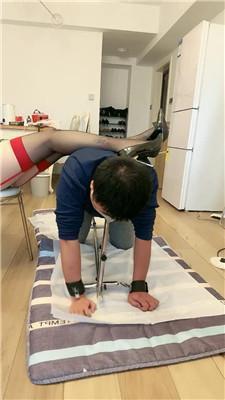 泽莉枷锁囚禁-高跟黑丝踩 bf51472