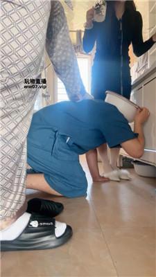 斯羽情侣主强迫狗喝刷鞋水双视角版 JS250317-42