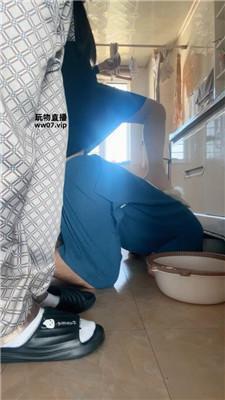 斯羽情侣主强迫狗喝刷鞋水双视角版 JS250317-42