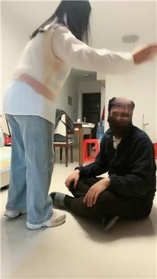 锅盖子运动鞋全体重踩踏/暴揍 JS250316-36