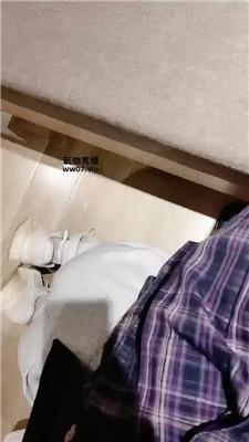 【爱秀套图】【welldoer】玉足诱惑小奶狗JS250316-14