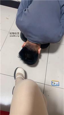 【爱秀套图】【莹莹】磕头求主人耳光踩踏-骑马JS250320-5-绳界 – 绳艺爱好者交流与分享