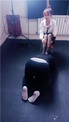 【爱秀套图】【鸿运双女团】双S姐妹花-刑房惩罚猥琐业主bf51762-绳界 – 绳艺爱好者交流与分享