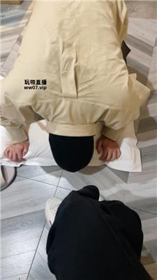 【爱秀套图】【小凤梨】舔脏鞋-赏赐圣水-藤条抽JS250331-10-绳界 – 绳艺爱好者交流与分享