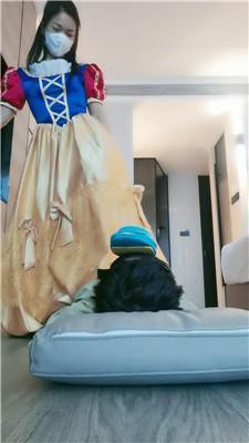 璃茉老师体验被迪士尼公主虐上 JS250324-4