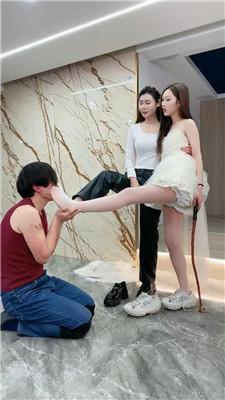 麋鹿银儿双主暴力虐-超狠踹头踢踹/踩踏 bf51648