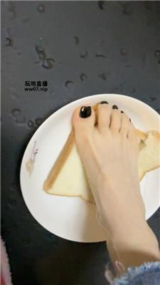 安安sama踩踏碾压脚下喂食 JS250324-14