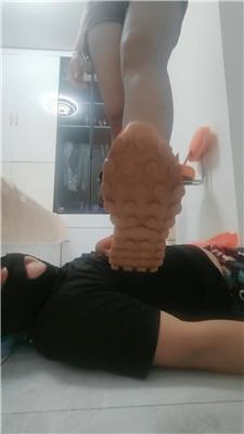 李老师运动鞋黑丝全体重踩踏双视角版 JS250324-11