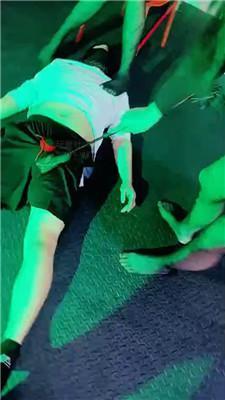 九创3S-黑丝女王轮流暴揍贱奴双视角版 JS250322-31