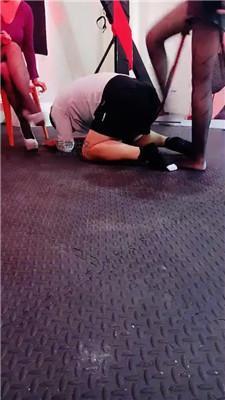 九创3S-黑丝女王轮流暴揍贱奴双视角版 JS250322-31