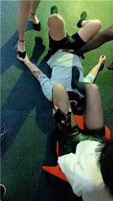 九创3S-黑丝女王轮流暴揍贱奴双视角版 JS250322-31