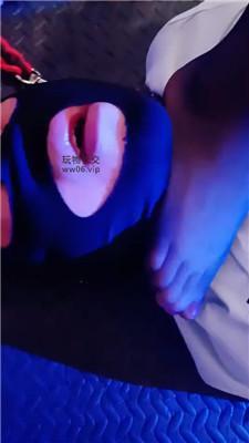 九创3S-黑丝女王轮流暴揍贱奴双视角版 JS250322-31