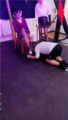 九创3S-黑丝女王轮流暴揍贱奴双视角版 JS250322-31