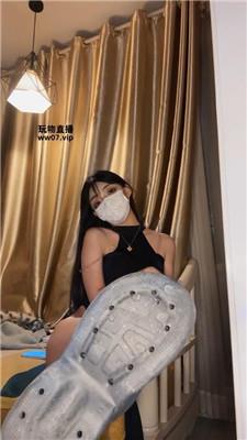 绝美兔滚进来    250321-8